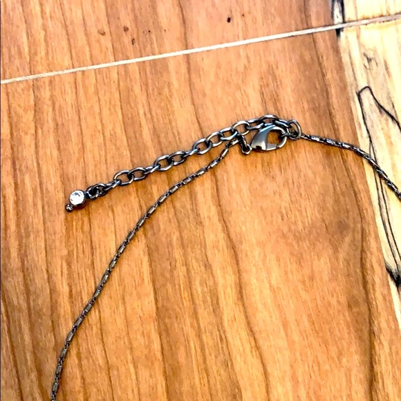 Banana Republic Gunmetal Teardrop Necklace - Picture 4 of 6